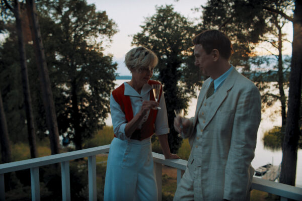 Heim_still_2160p_Rec709G24_00880383